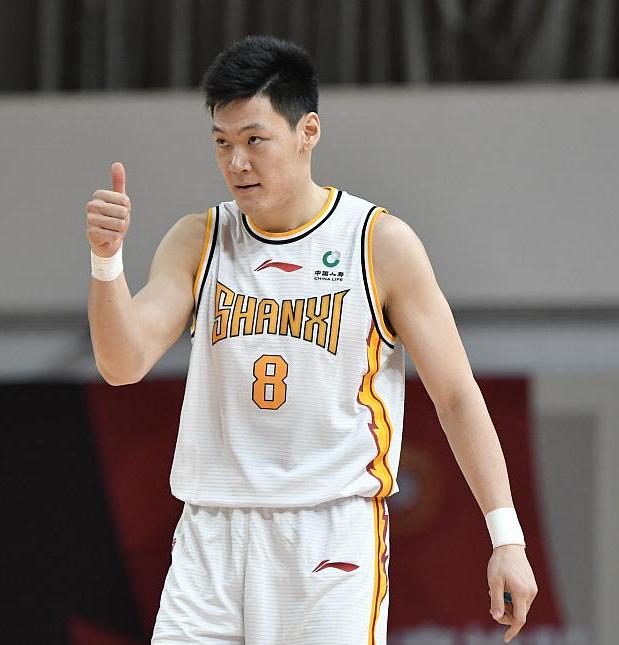 JackeyLove连续十场比赛得分超过绝杀，中国队冲击纪录！